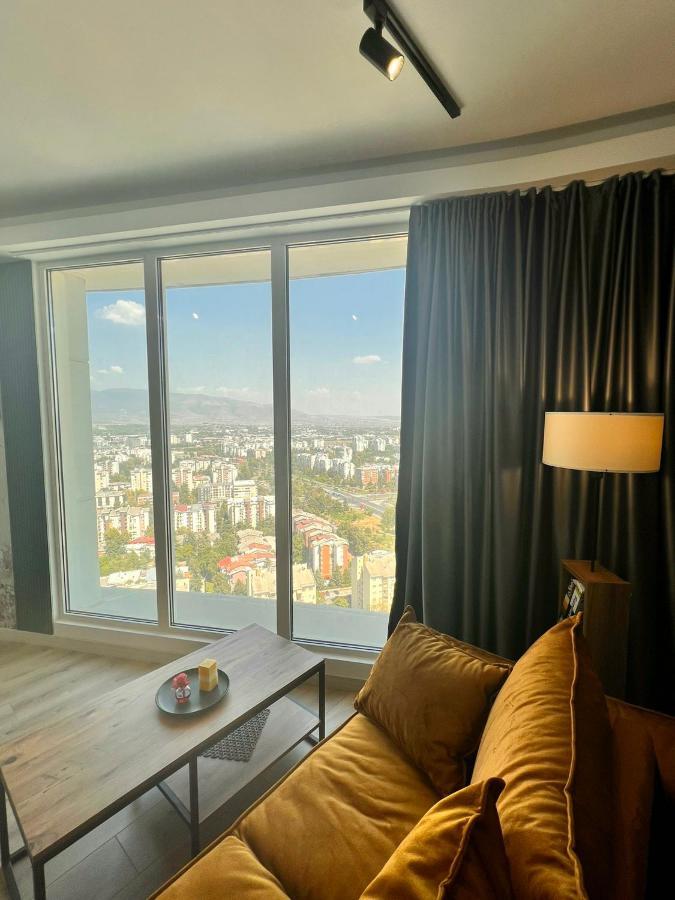 Alfred Sky Smart Apartment 29Th Spa Included Скопие Екстериор снимка