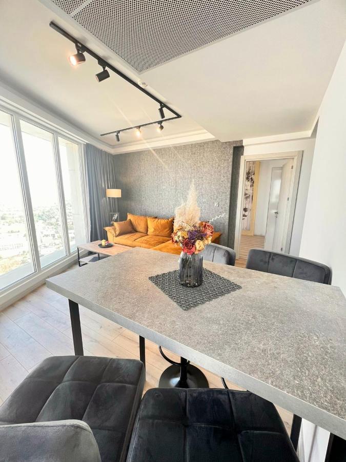 Alfred Sky Smart Apartment 29Th Spa Included Скопие Екстериор снимка