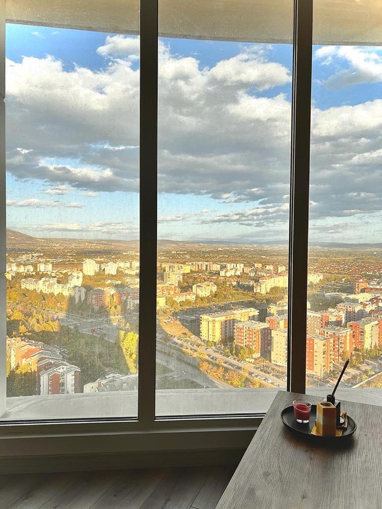 Alfred Sky Smart Apartment 29Th Spa Included Скопие Екстериор снимка